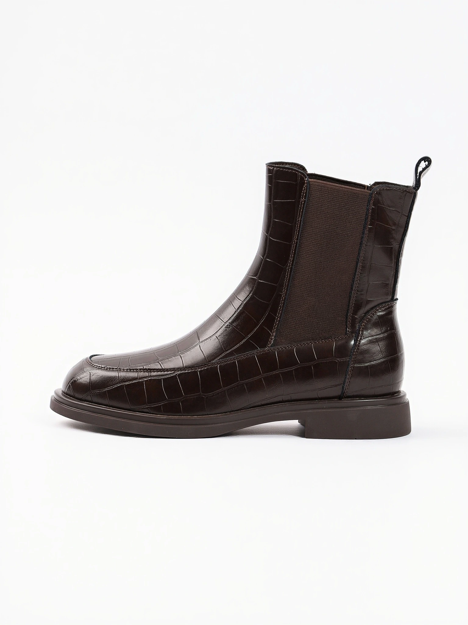 Ботинки-челси коричневого цвета из натуральной кожи